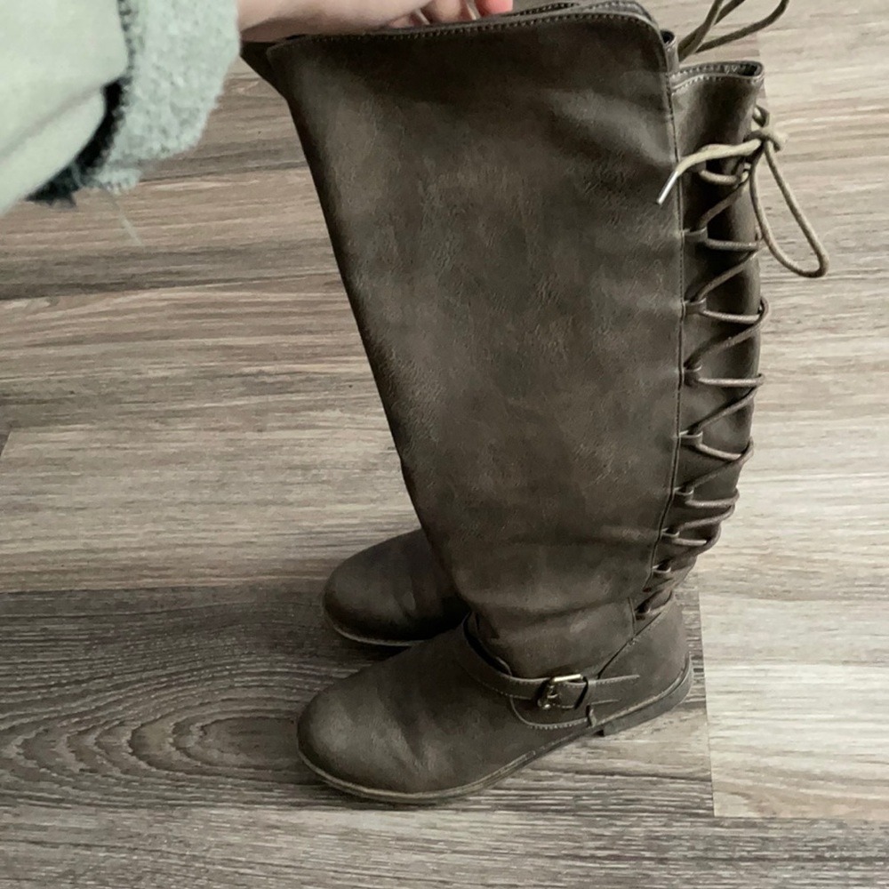 Women’s riding boots